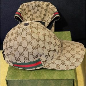 Gucci Double G’s Canvas baseball cap